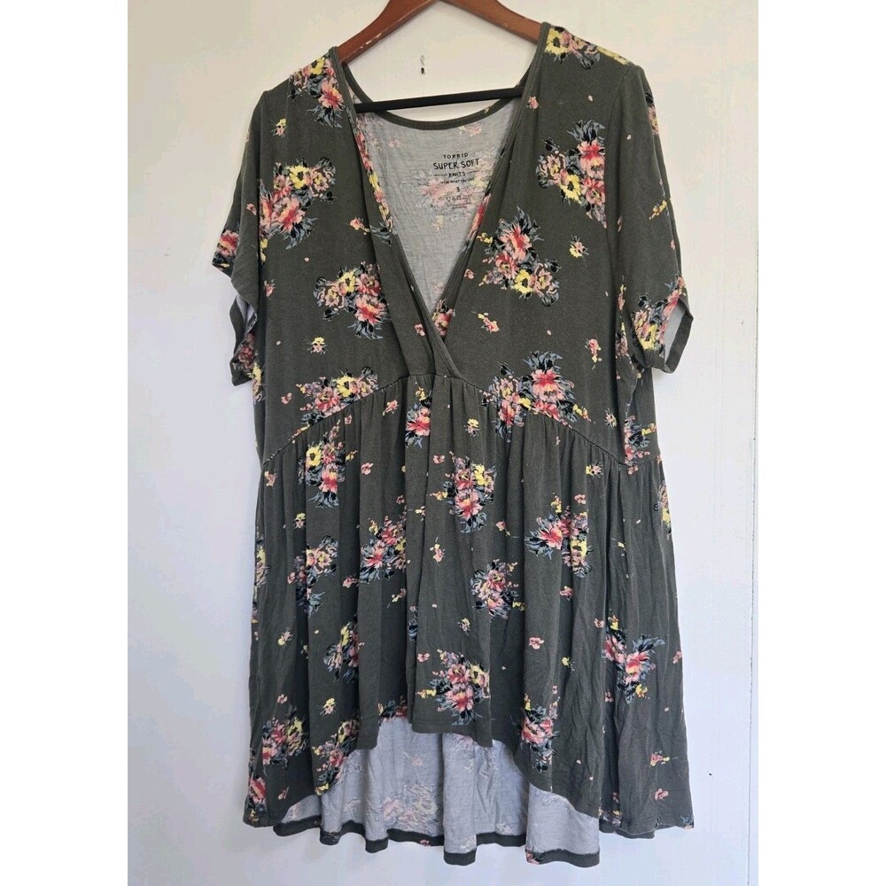 Torrid‎ Dress Womens Sz 3 Dark Floral Super Soft Knit Boho Floral Indie Grunge